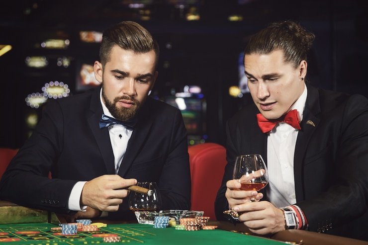 otbola slot sportsbook interface showing football, esports, and live betting markets